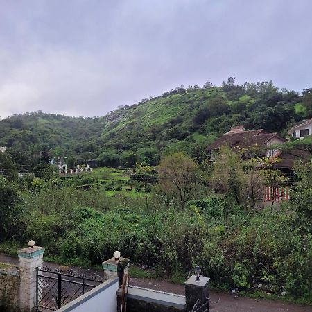Luna Villa By Angel Stay - Three Bedroom Villa In Lonavala Exterior foto